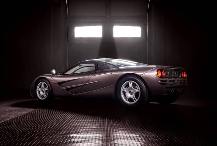 Supercaruri iconice din fibră de carbon McLaren F1