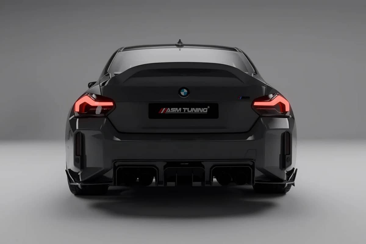 BMW M2 cu difuzor și eleron din fibră de carbon autentică ASM Tuning – ilustrare a avantajelor materialelor premium în tuning auto față de plastic ABS