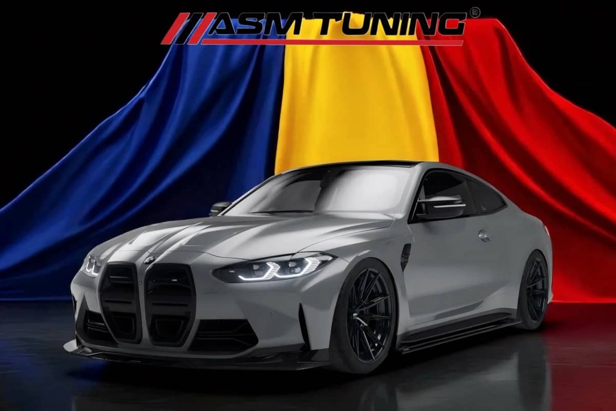BMW modificat cu body kit carbon în fața steagului României – simbol al tuningului legal conform RAR 2025, promovat de ASM Tuning România