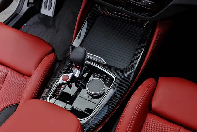 consola carbon interior pentru bmw x4m si x3m materiale premium si accesorii tuning interior