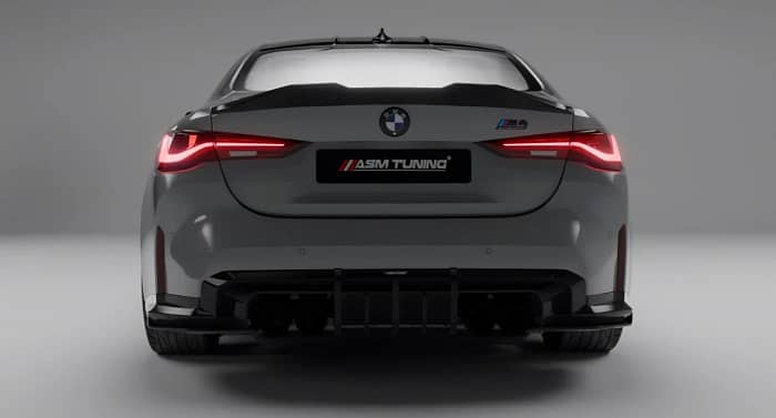 Spoiler din fibră de carbon montat pe BMW pentru tuning auto de la ASM Tuning