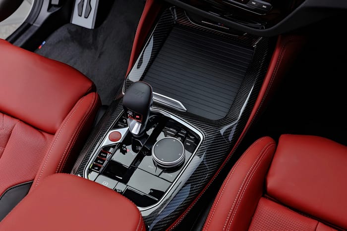 consola carbon interior pentru bmw x4m si x3m materiale premium si accesorii tuning interior