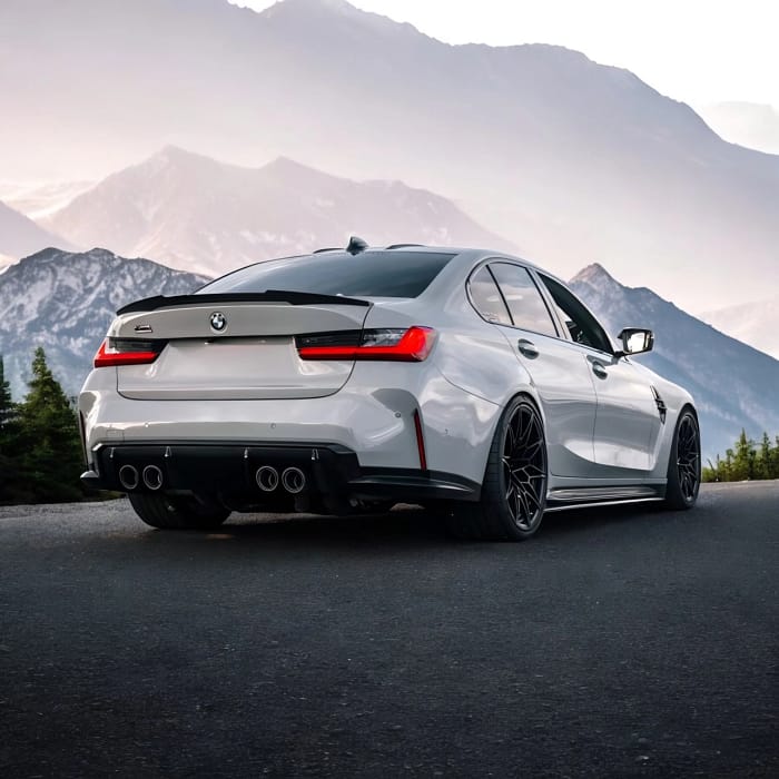 Eleron Carbon BMW M3 G80 / G20 Seria 3 – V Style Spoiler Portbagaj